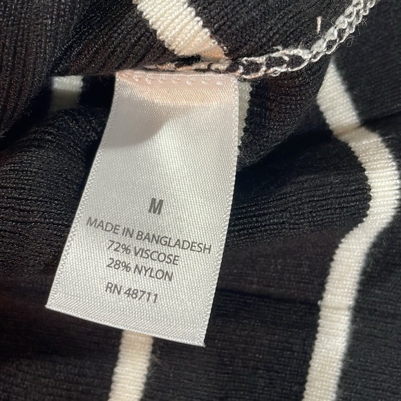 Ophelia Roe Women’s midi Dress, Stripped, Medium, Pleated, Sleeveless, New! - Picture 13 of 14